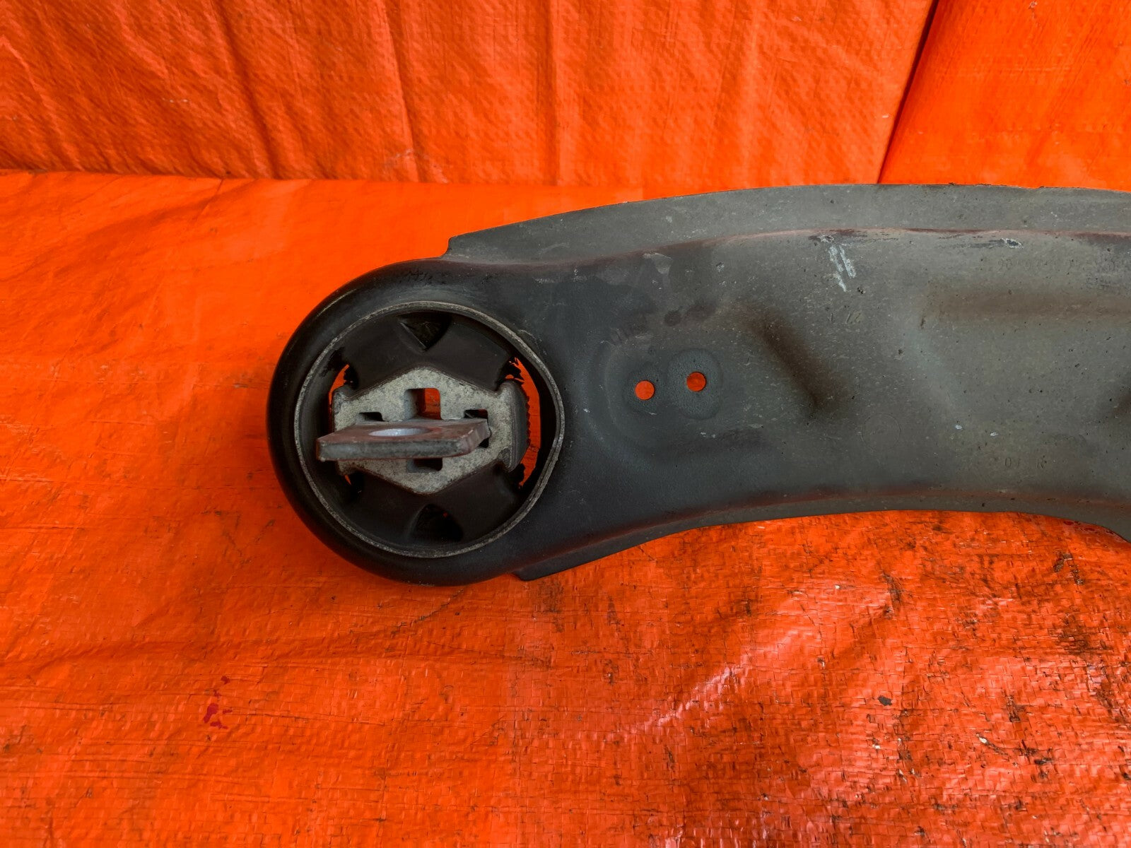 OEM 2015 15 MERCEDES BENZ CLA 250 4MATIC   PASSENGER RIGHT REAR TRAILING ARM3