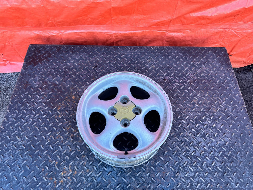 90 05 MAZDA MX 5 MIATA   5 SPOKE   14x6 +40MM FACTORY WHEEL RIM   OEM #267 30