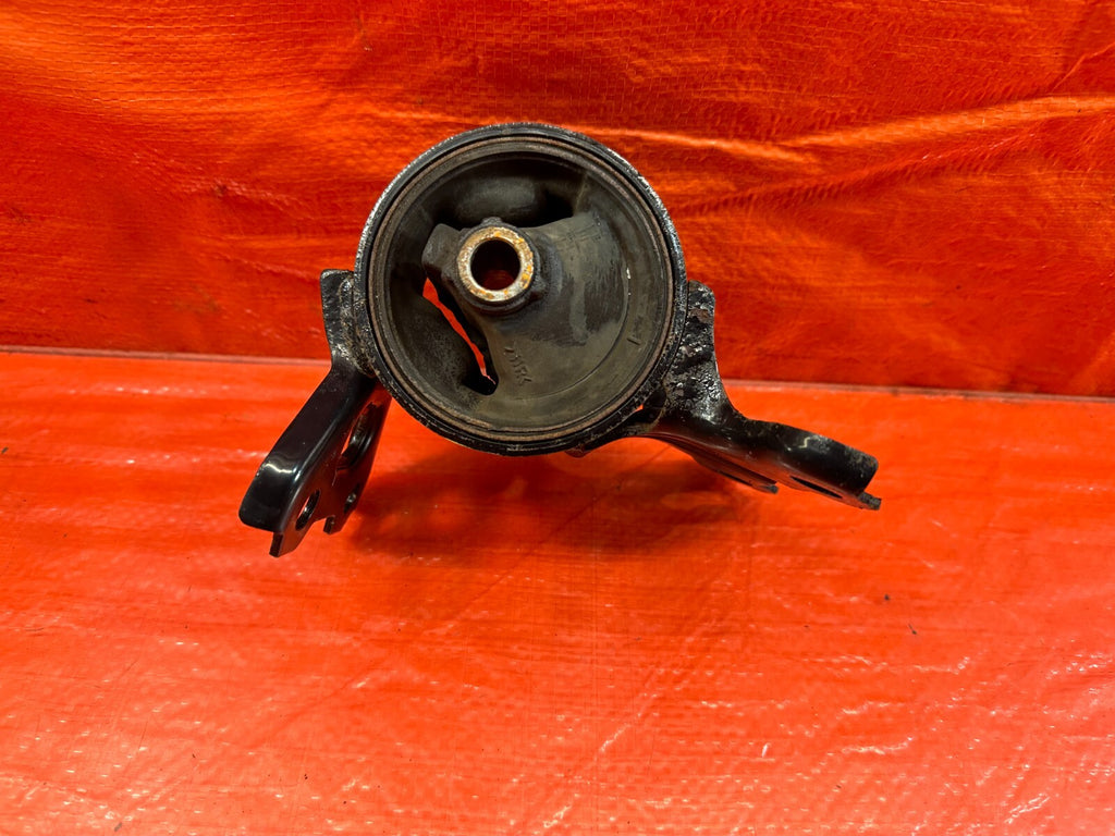 08 15 LANCER EVOLUTION X EVO 10 MR   AUTOMATIC   RIGHT FRONT MOTOR MOUNT OEM 2174