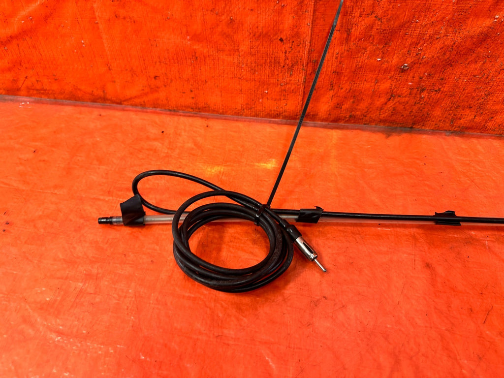 90 91 HONDA CIVIC HATCHBACK   ANTENNA   OEM 3172