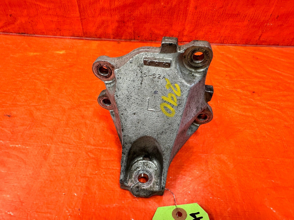 00 09 HONDA S2000   DRIVER LEFT   ALUMINUM ENGINE MOUNT BRACKET   OEM #2903