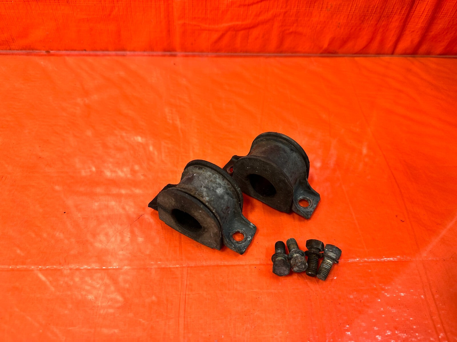 88 01 HONDA PRELUDE   FRONT SWAY BAR MOUNTING BRACKET & BUSHING SET   OEM #2730