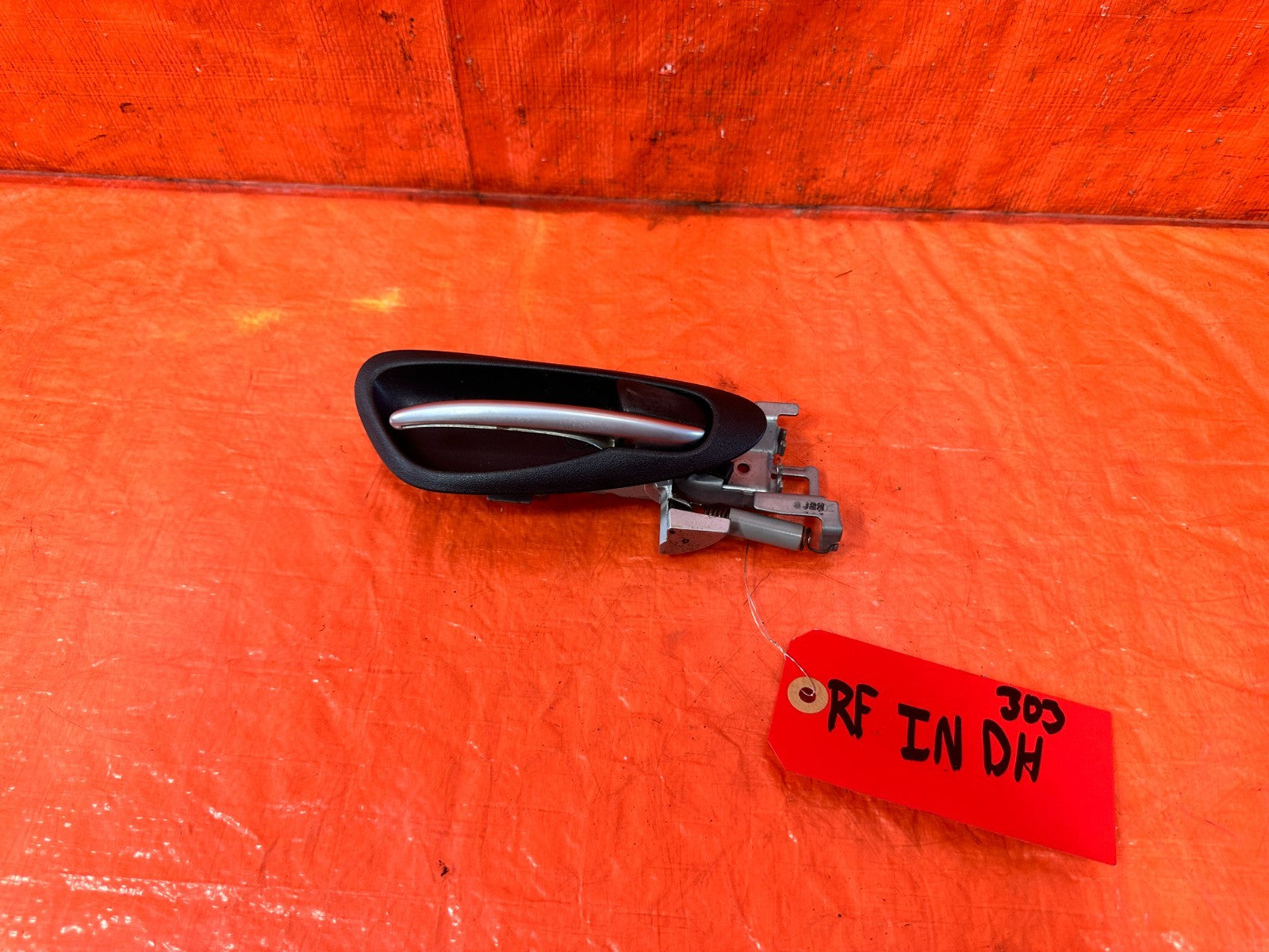 09 11 MAZDA RX8 RX 8   RIGHT FRONT INTERIOR DOOR HANDLE TRIM   OEM #3030