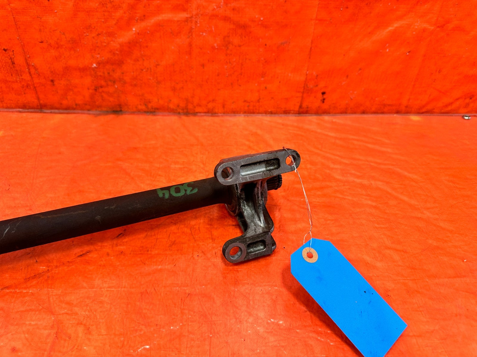 04 08 ACURA TSX   K24A2   AUTOMATIC   INTERMEDIATE MID HALF JACK SHAFT OEM #3044