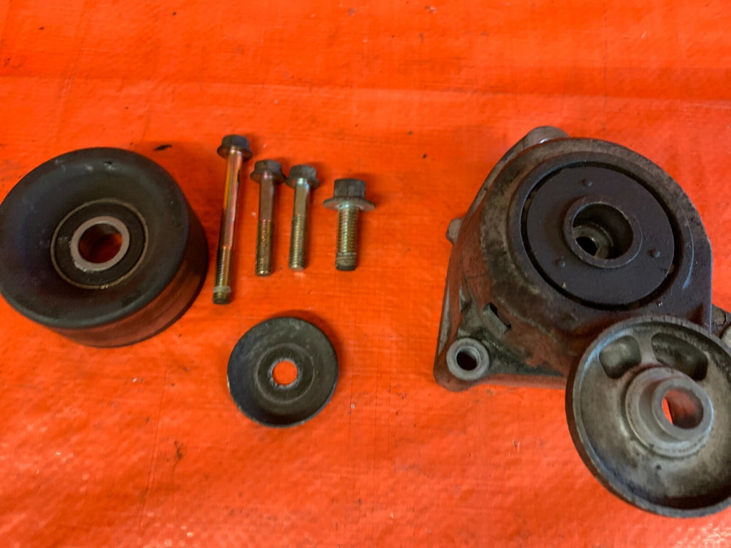 2002 2004 ACURA RSX TYPE S   BELT TENSIONER W/ 99% OF THE HARDWARE2