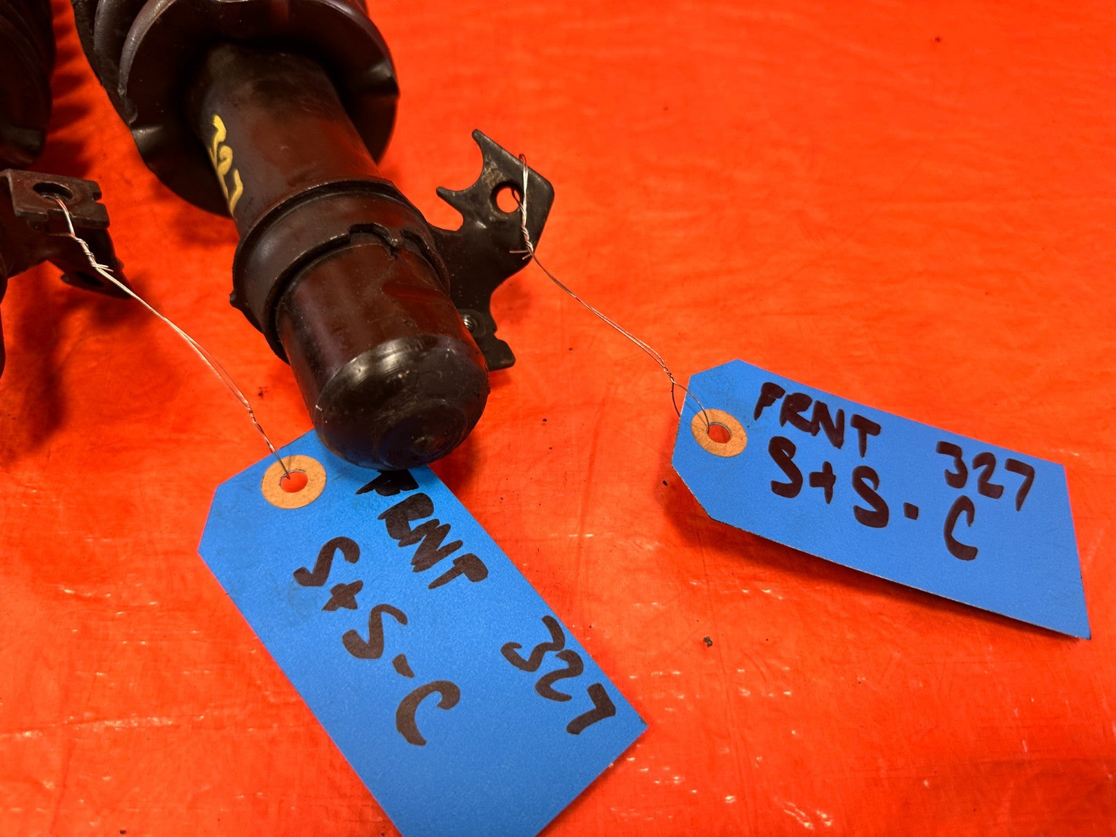 92 95 HONDA CIVIC   FRONT SHOCKS & SPRINGS LEFT AND RIGHT FACTORY   OEM #3274