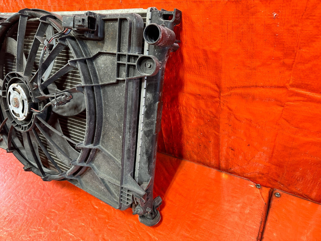 18 20 DODGE CHARGER GT 6 CYLINDER MODEL   RADIATOR WITH FAN   OEM #3LI11