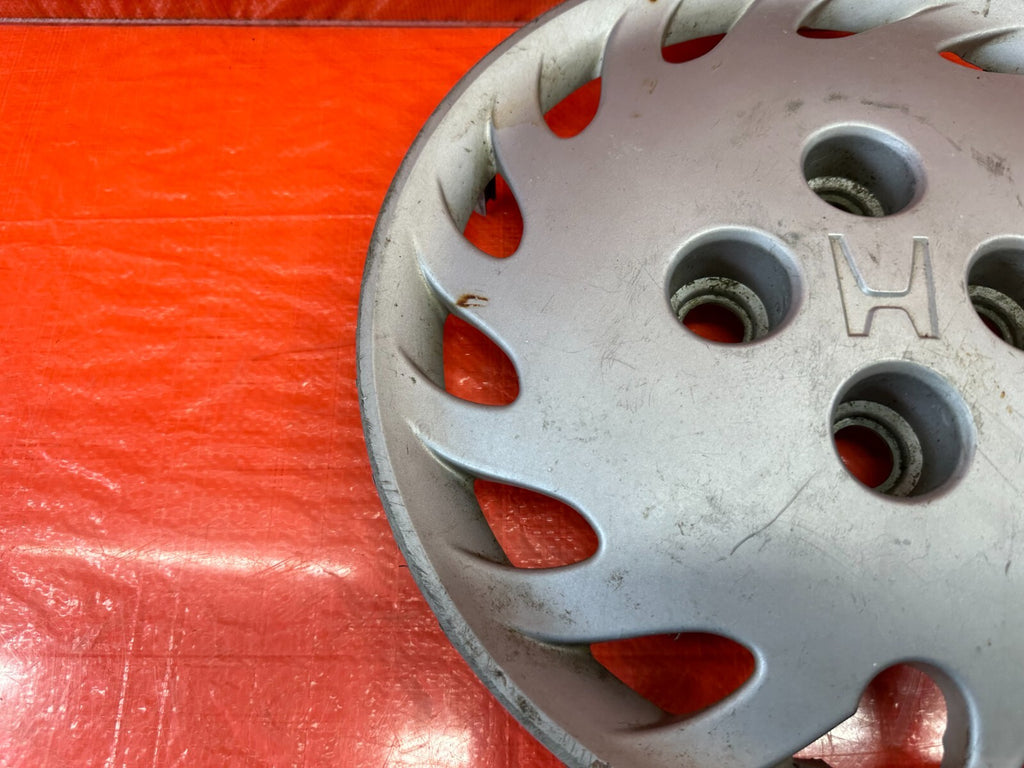 92 95 HONDA CIVIC   FACTORY WHEEL HUB CAP WHEEL PLASTIC COVER   OEM FACTORY OE 110