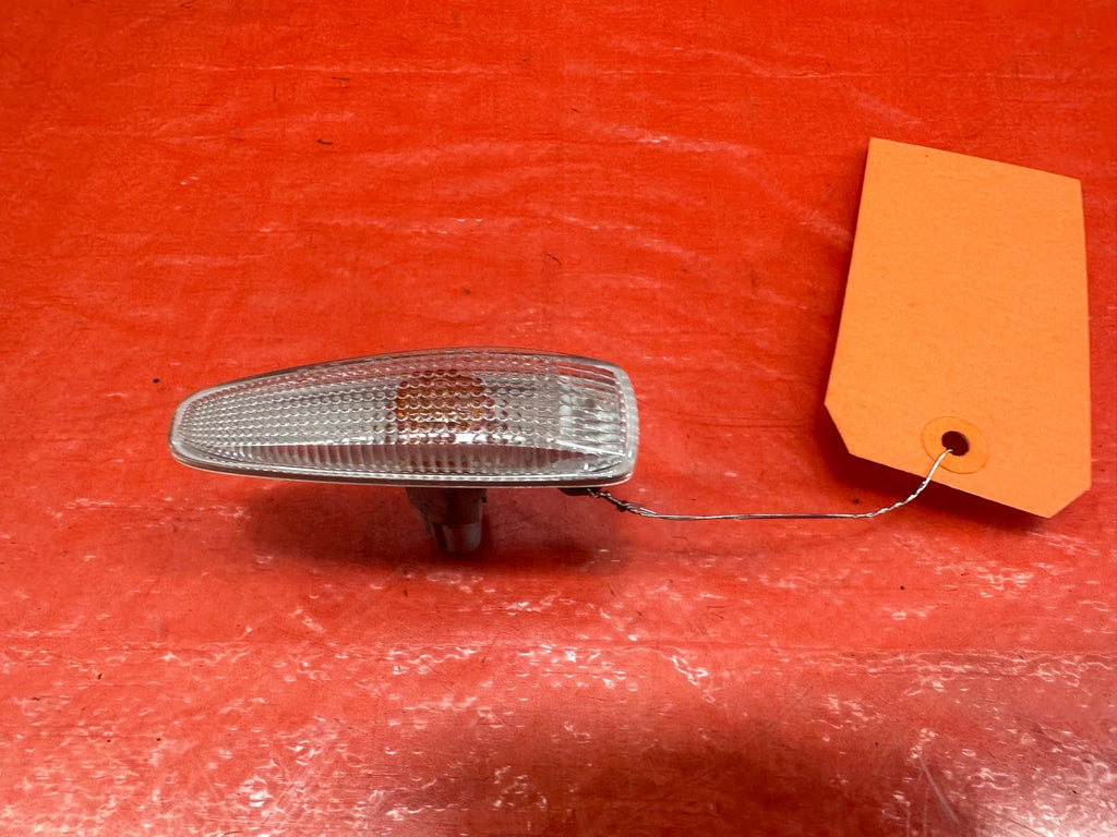 08 15 LANCER EVOLUTION X EVO 10   DRIVER LEFT FENDER SIDE MARKER   OEM #2066