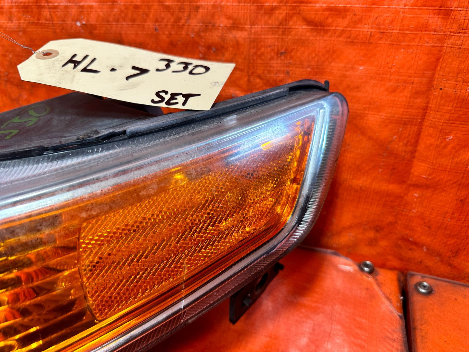 04 08 ACURA TSX   CRYSTAL HOUSING HEADLIGHTS HEADLAMPS   W/ BALLASTS #33011