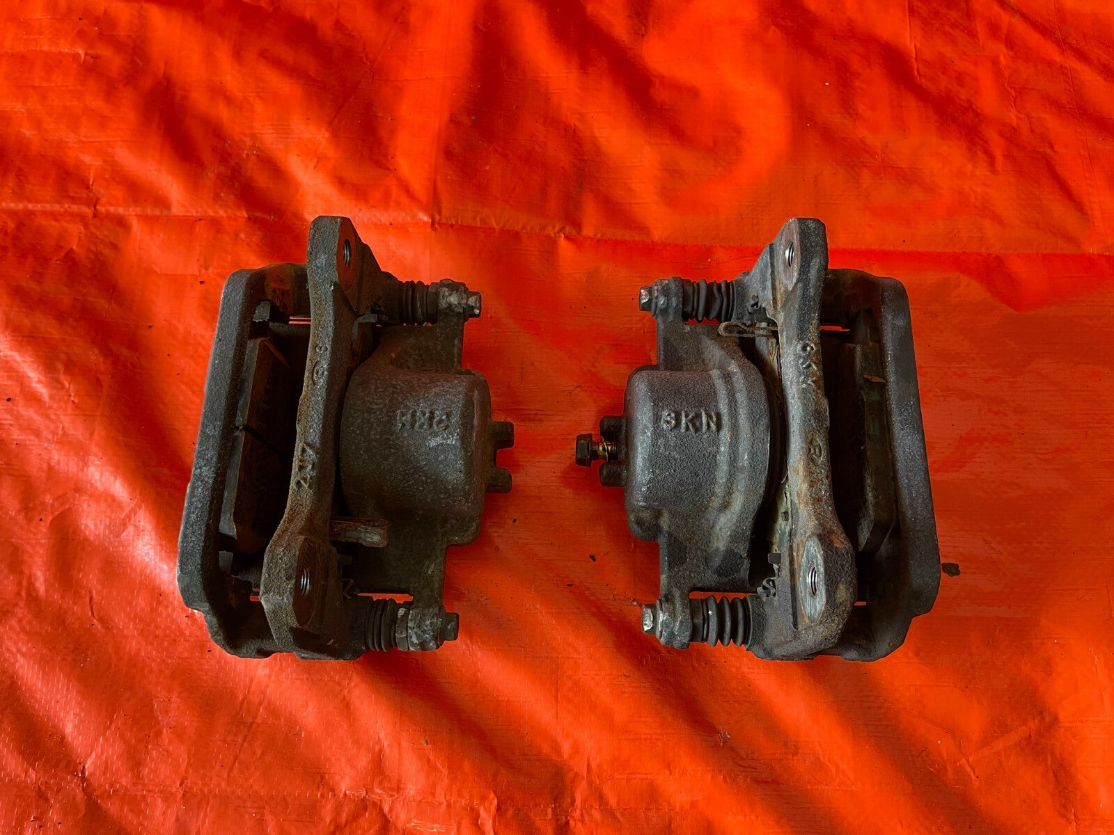 00 09 HONDA S2000   FRONT BRAKE CALIPER SET   CALIPERS LEFT RIGHT   OEM GENUINE 4