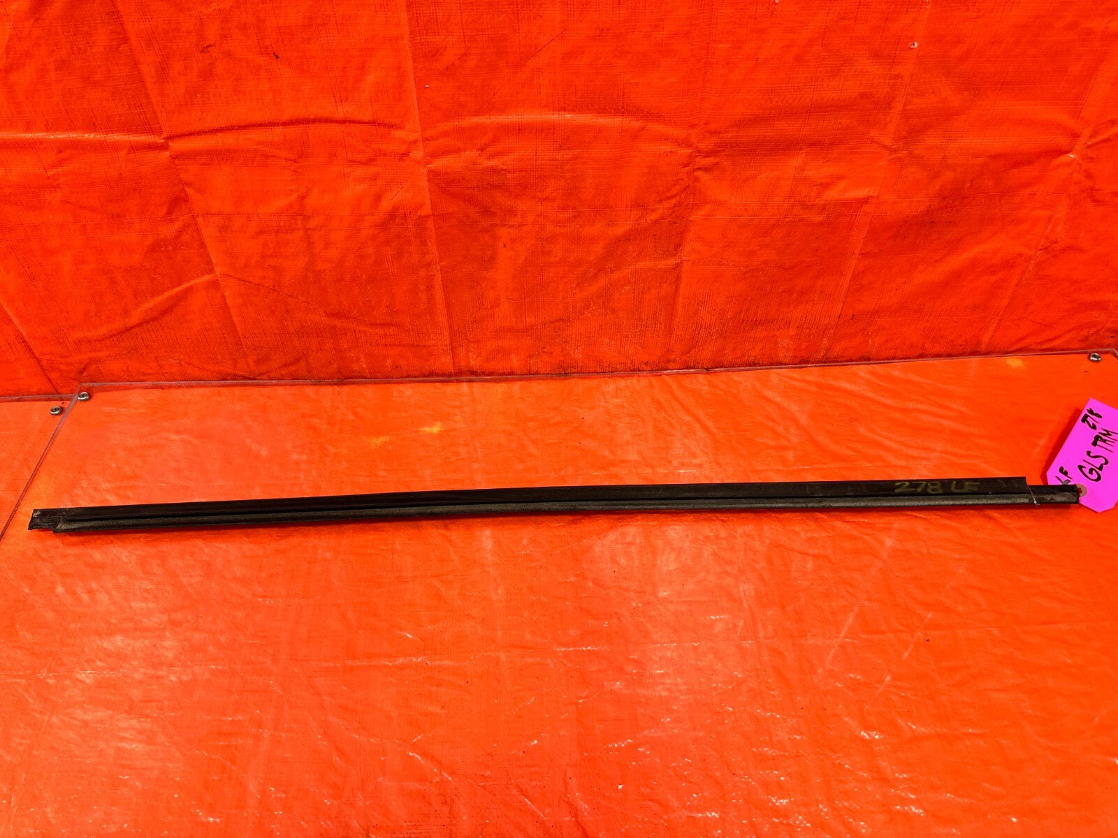 08 15 INFINITI G37 COUPE &   DRIVER LEFT EXTERIOR WINDOW GLASS TRIM OEM 2786