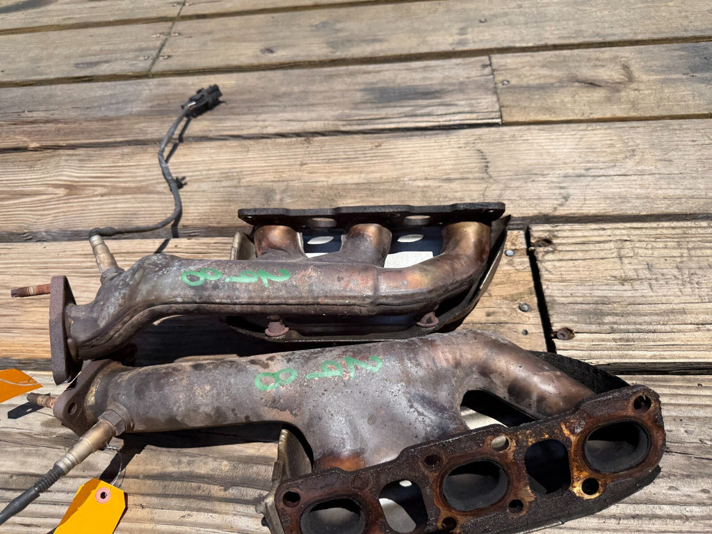 03 07 INFINITI G35 COUPE   VQ35DE LEFT RIGHT EXHAUST MANIFOLD MANIFOLDS OEM 29813