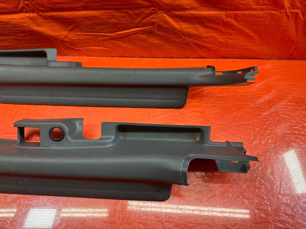 96 00 HONDA CIVIC SEDAN  LEFT AND RIGHT FRONT FLOOR PILLARS SCUFF PLATES OEM 1955