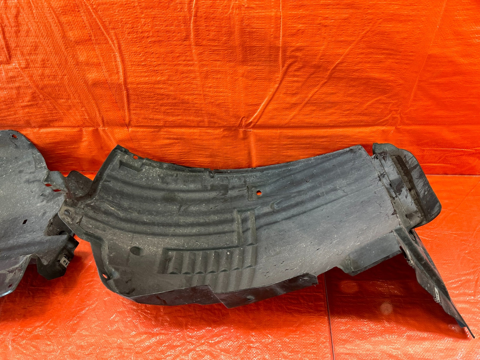 14 20 INFINITI Q50   FENDER LINER SPLASH SHIELD   PASSENGER RIGHT FRONT OEM #18515