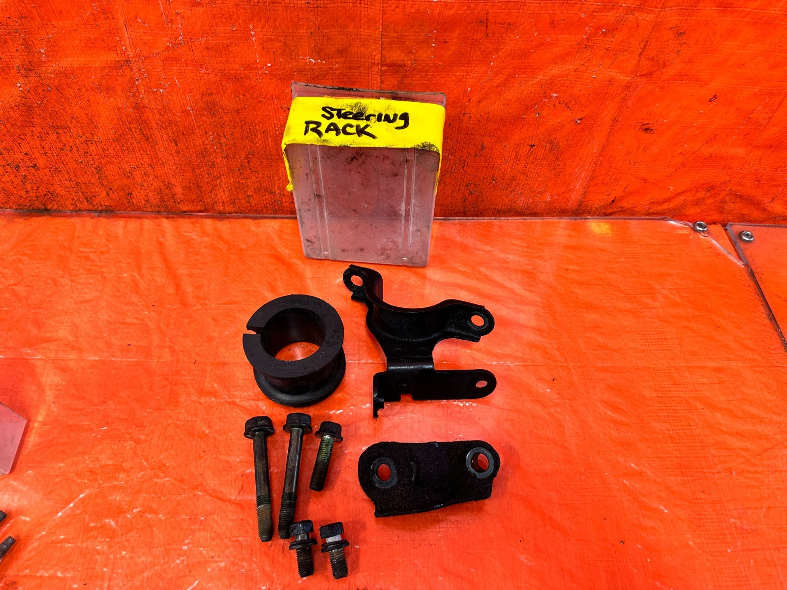 04 08 ACURA TSX   POWER STEERING RACK BRACKETS W/ BOLTS HARDWARE   OEM #3220