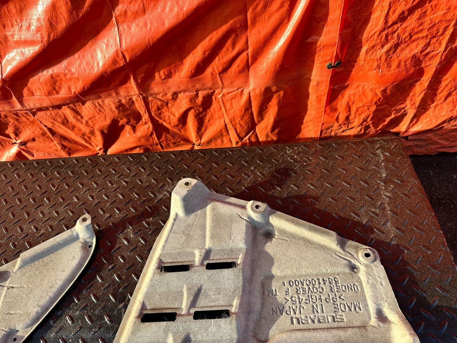 13 16 SCION FRS   17 20 86 13 20 BRZ   RADIATOR SPLASH SHIELD 56410CA00 OEM 2932