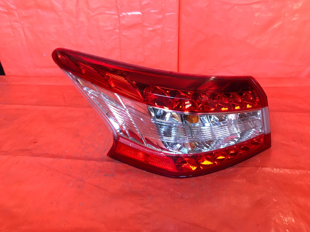 OEM 2013 2014 NISSAN SENTRA DRIVER LEFT OUTER TAIL LIGHT LAMP 13 265553SG0A   4