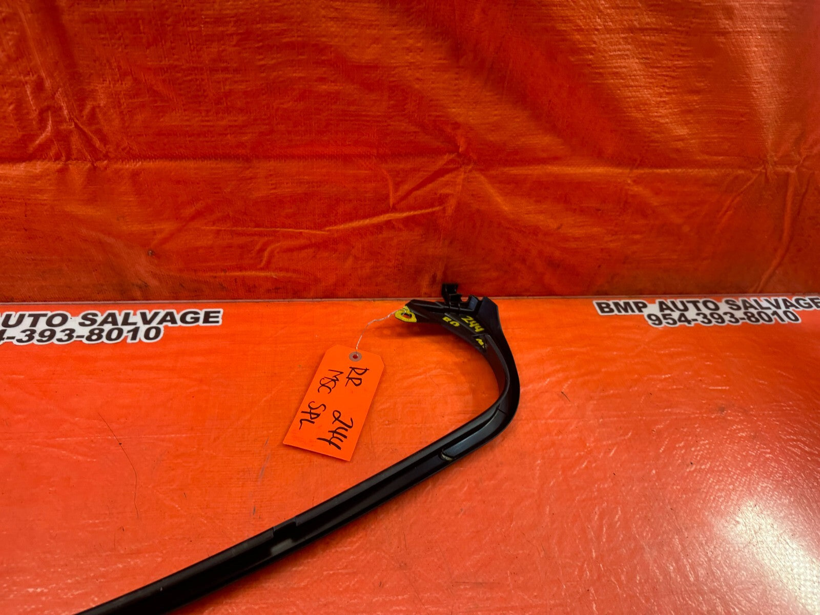 07 09 LEXUS ES350   PASSENGER RIGHT REAR   INTERIOR DOOR WINDOW TRIM   OEM #24415