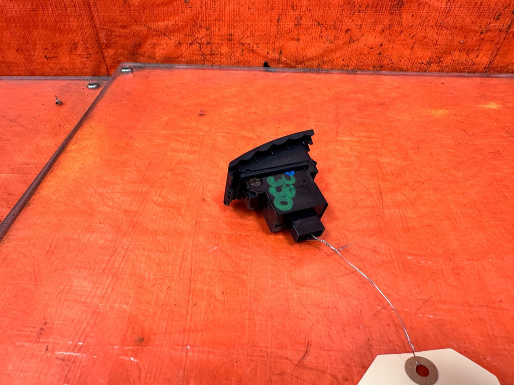 04 08 ACURA TSX DASH EMERGENCY HAZARD FLASHER BUTTON SWITCH OEM #3305