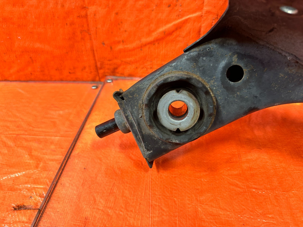 2008 2015 INFINITI G37 REAR SUBFRAME CROSSMEMBER SUSPENSION OEM 55400 JL00B 32810