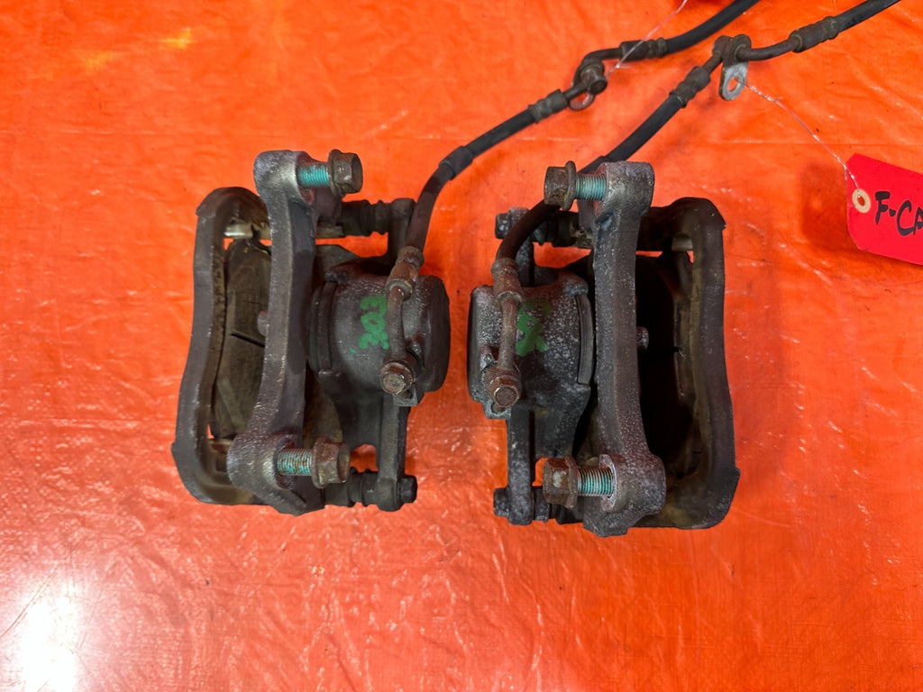 04 11 MAZDA RX8 RX 8  FRONT BRAKE CALIPERS   LEFT RIGHT CALIPER SET   OEM 3031