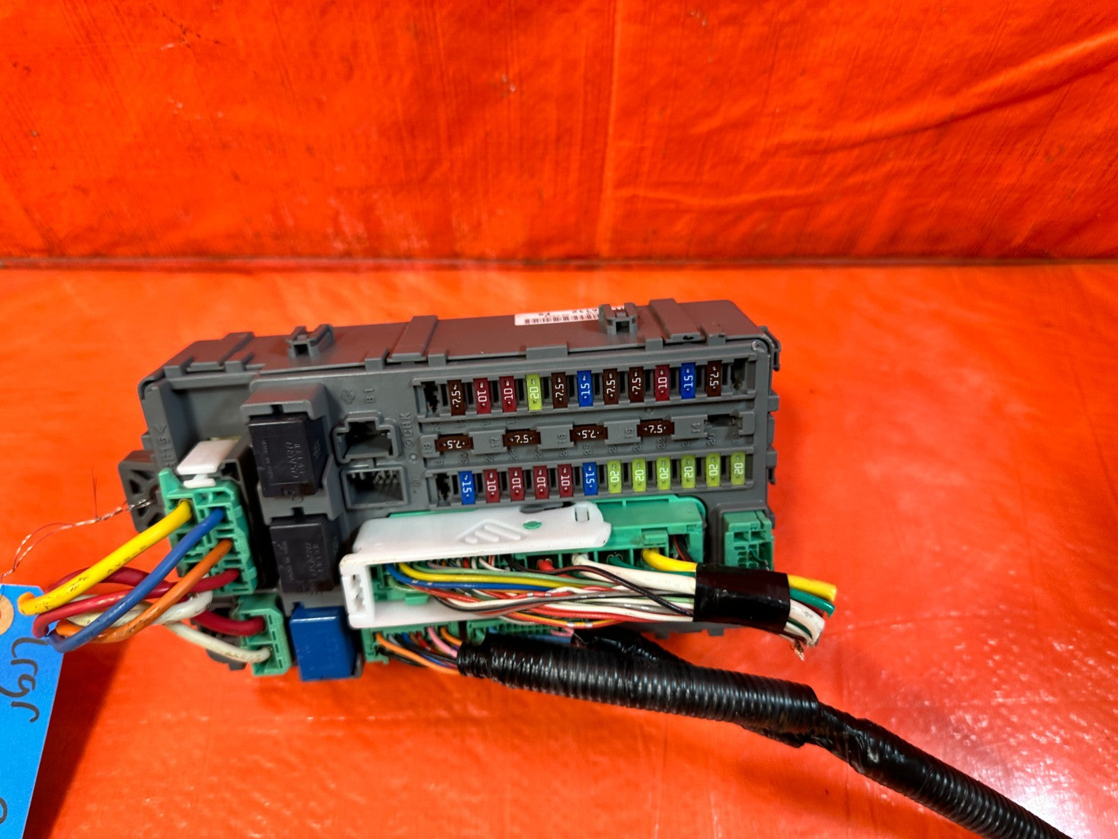 09 10 ACURA TSX 6 SPEED INTERIOR CABIN UNDER DASH FUSE BOX PANEL RIGHT SIDE 3216
