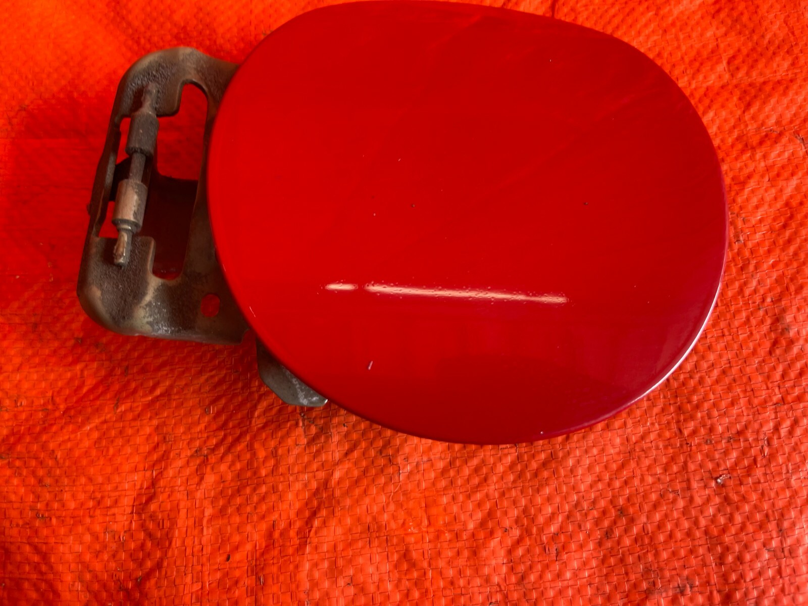 06 11 HONDA CIVIC SEDAN 4D   GASOLINE GAS FUEL CAP FILLER LID COVER RED OEM #663
