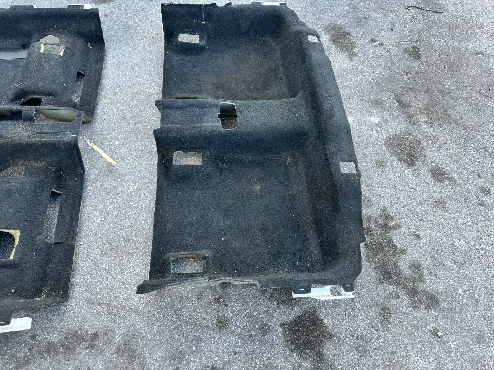 18 22 HONDA ACCORD 1.5L   CARPET   FRONT AND REAR PORTION   COMPLETE   OEM #3244