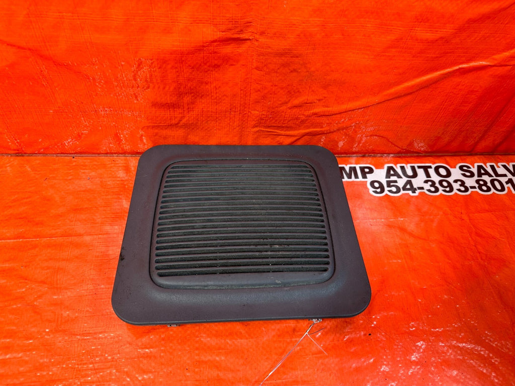 1996 96 TOYOTA TACOMA   LEFT OR RIGHT REAR   SPEAKER TRIM GRILLE   OEM #2494