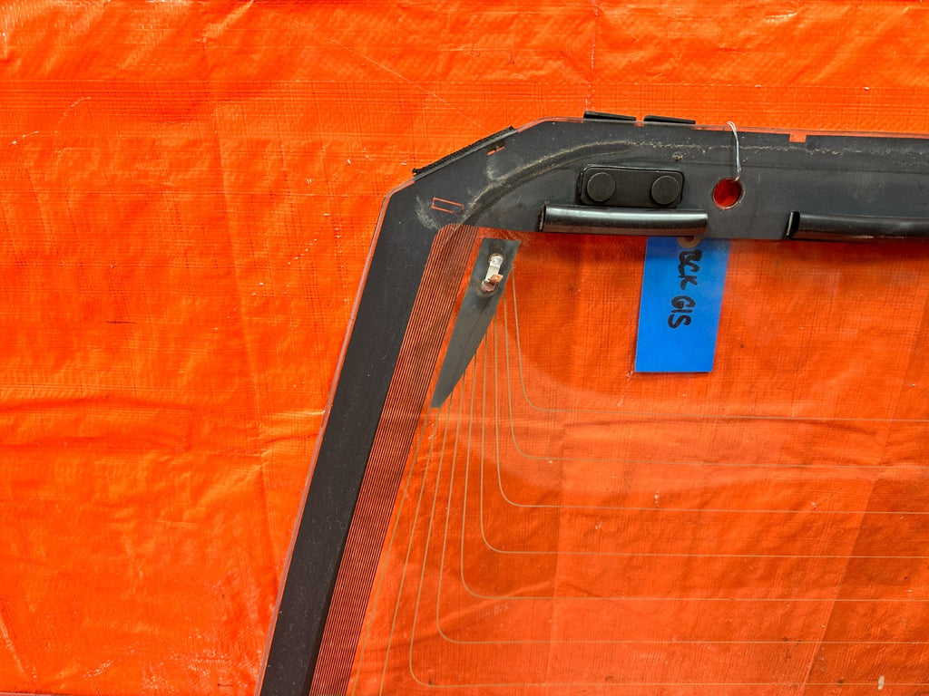 97 01 HONDA CR V CRV   REAR HATCH WINDSHIELD W/ GLASS, WIPER AND TRIM   OEM 30122