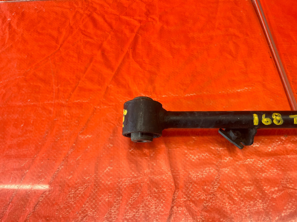 09 14 ACURA TSX   PASSENGER RIGHT REAR   LOWER TRAILING CONTROL ARM A   OEM #1686