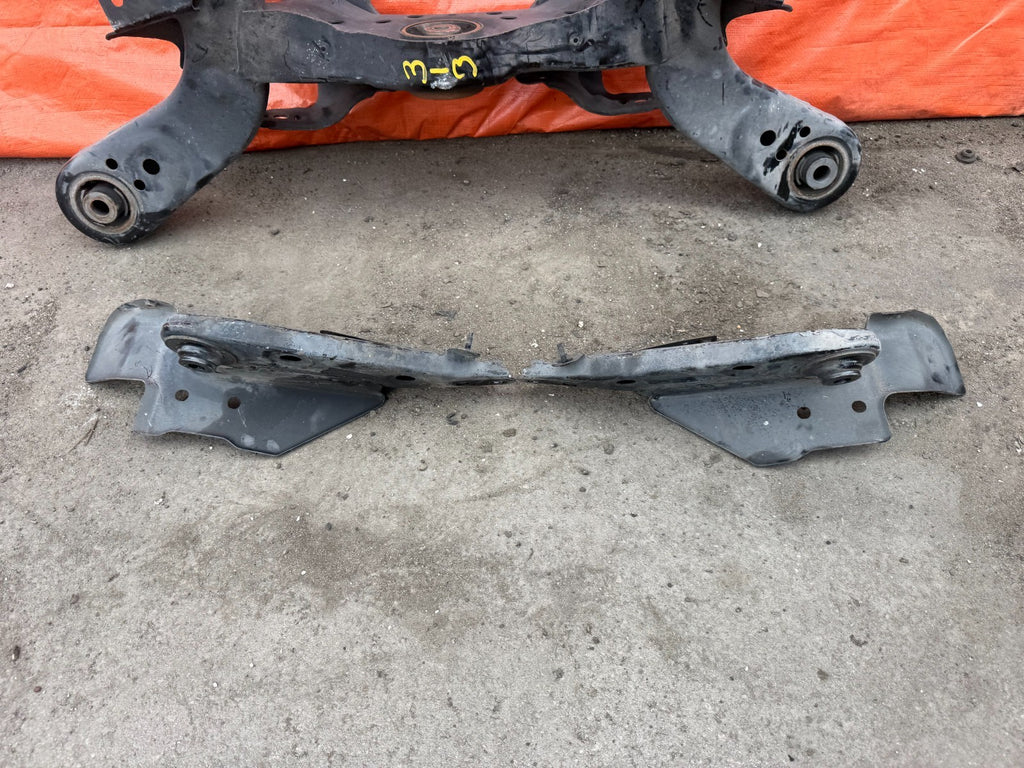 14 20 INFINITI Q50 & 16 20 Q60 REAR SUBFRAME CROSSMEMBER K FRAME W/ BRACKETS 3159