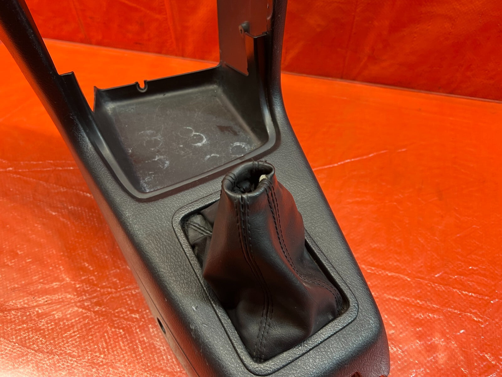 90 93 ACURA INTEGRA   MANUAL SHIFTER CENTER CONSOLE TRIM BEZEL   BLACK  OEM #1604