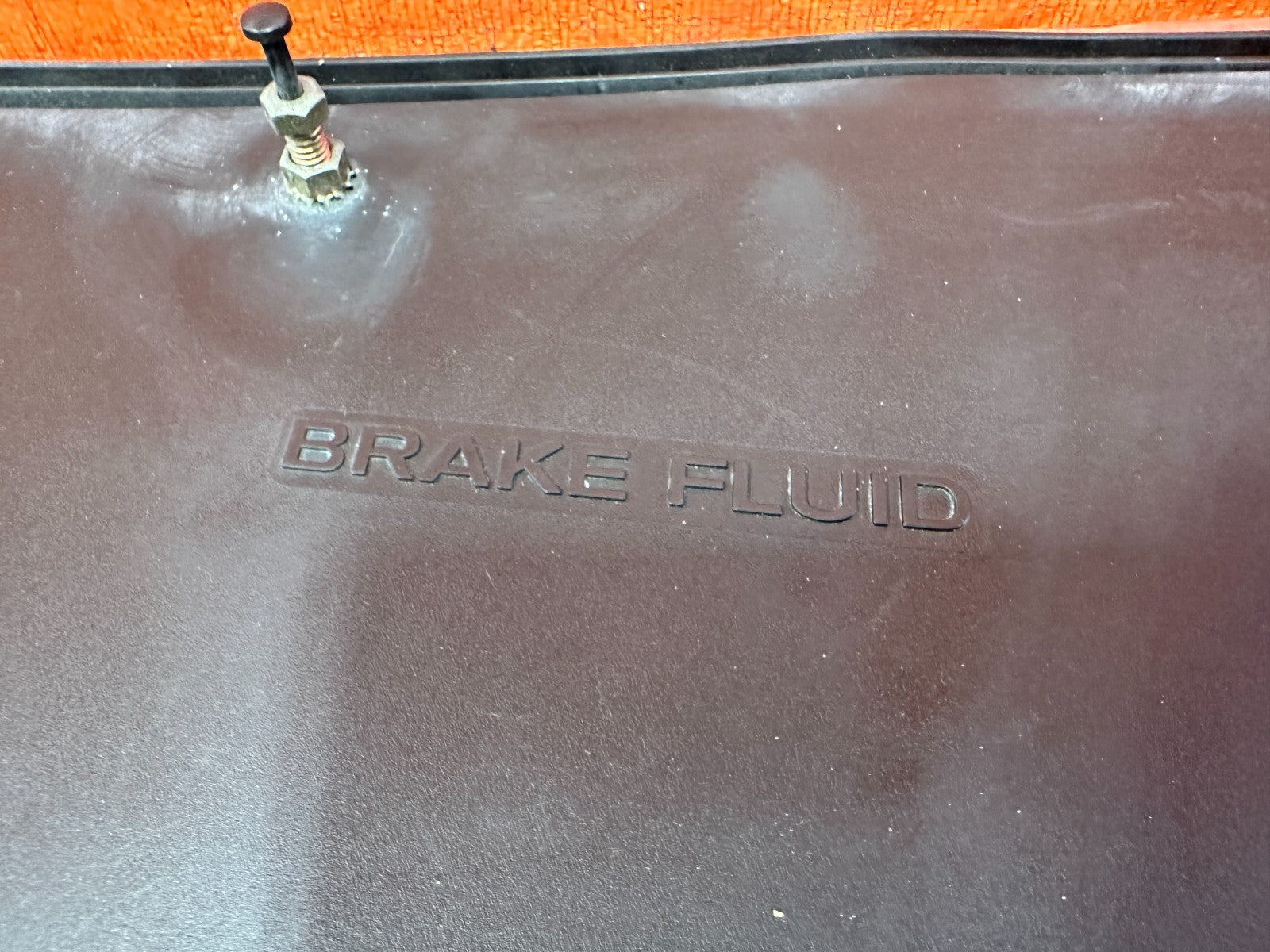 08 15 INFINITI G37 Q60 ENGIEN BAY UNDER THE HOOD BRAKE FLUID COVER TRIM OEM 3284