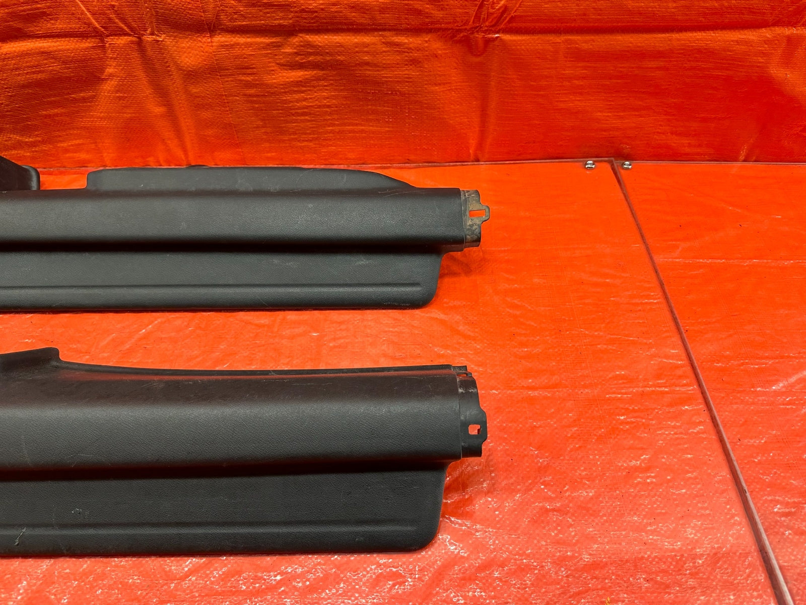 02 05 HONDA CIVIC SI EP3   FLOOR PILLAR SCUFF PLATE SET LEFT & RIGHT   OEM #1864