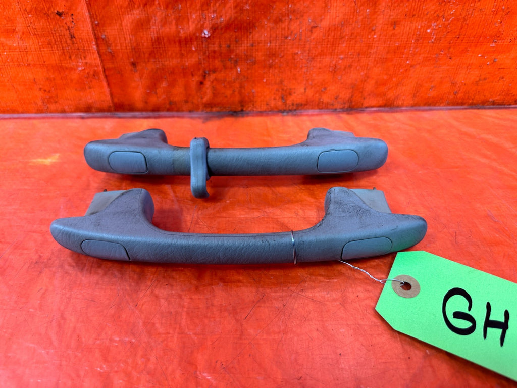 02 05 HONDA CIVIC SI EP3 HATCHBACK   INTERIOR GRAB HANDLE SET LEFT RIGHT OEM 3061