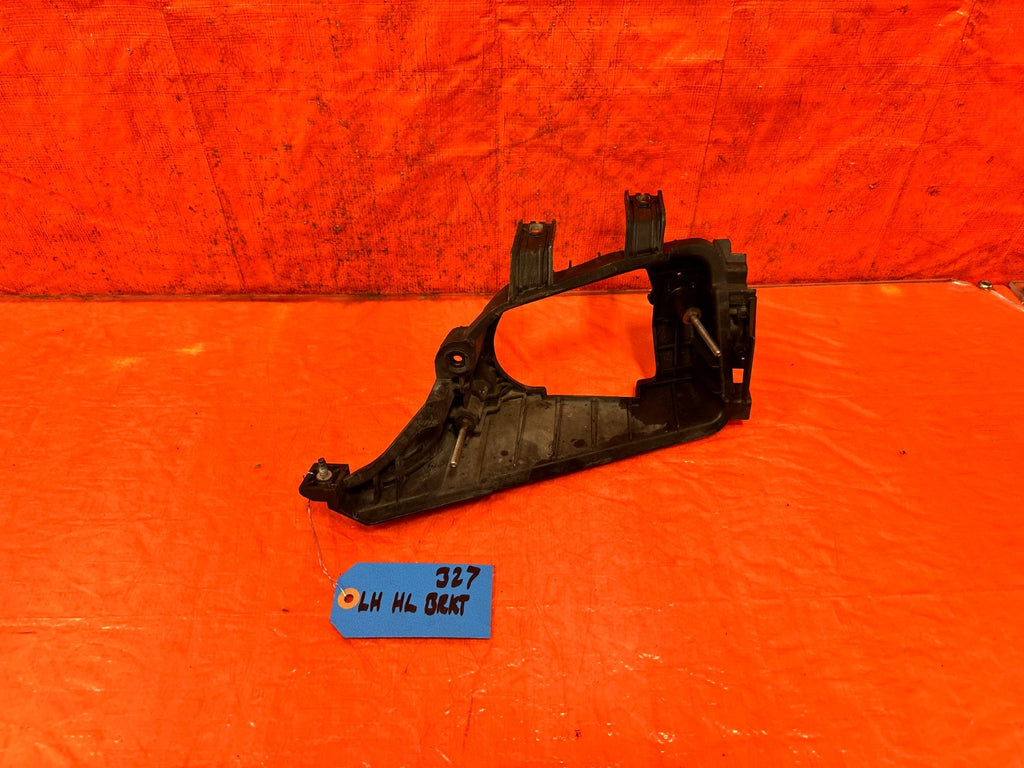 92 95 HONDA CIVIC   2D COUPE   DRIVER LEFT HEADLIGHT BRACKET HOUSING 3270