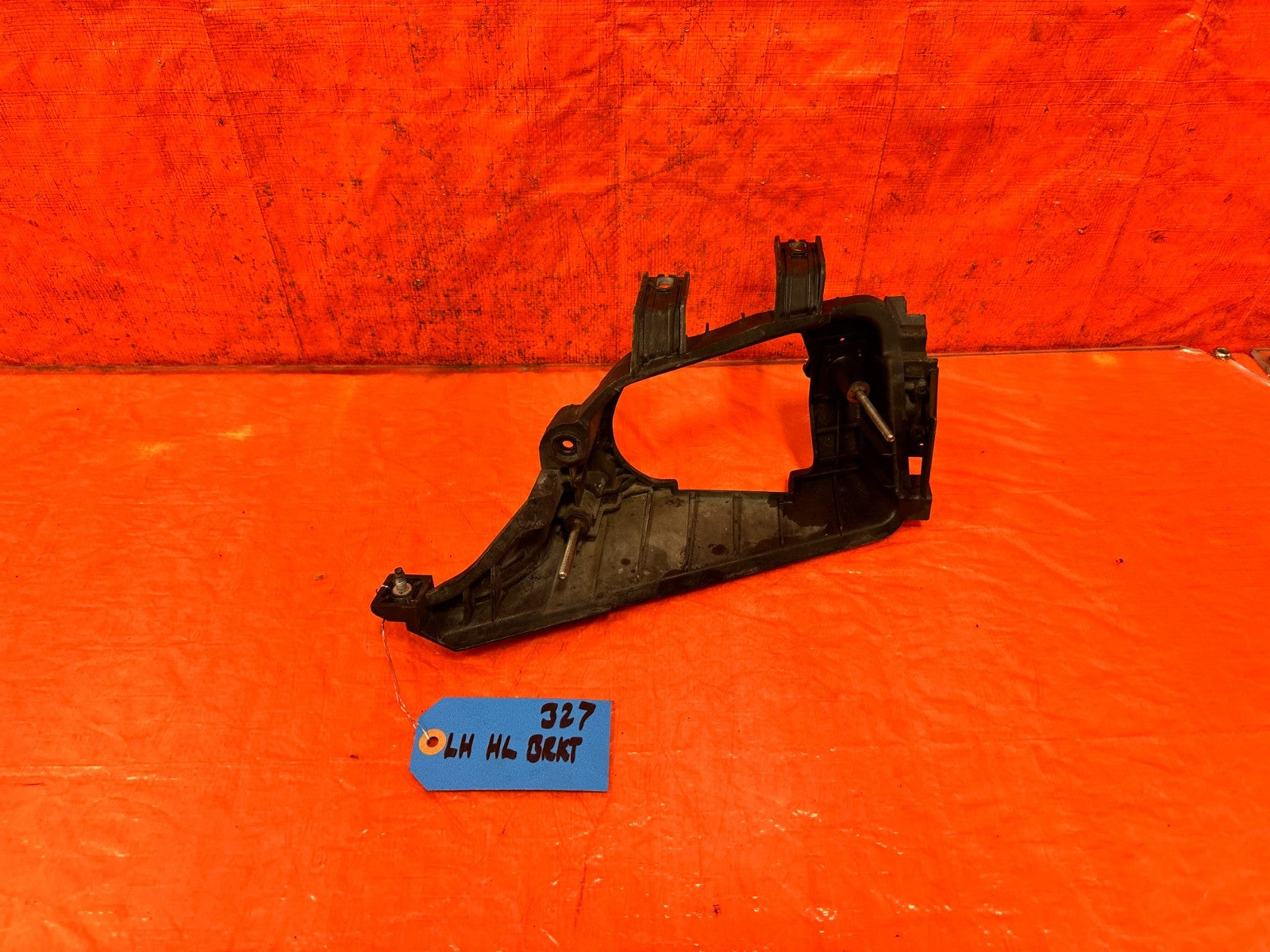 92 95 HONDA CIVIC   2D COUPE   DRIVER LEFT HEADLIGHT BRACKET HOUSING 3270