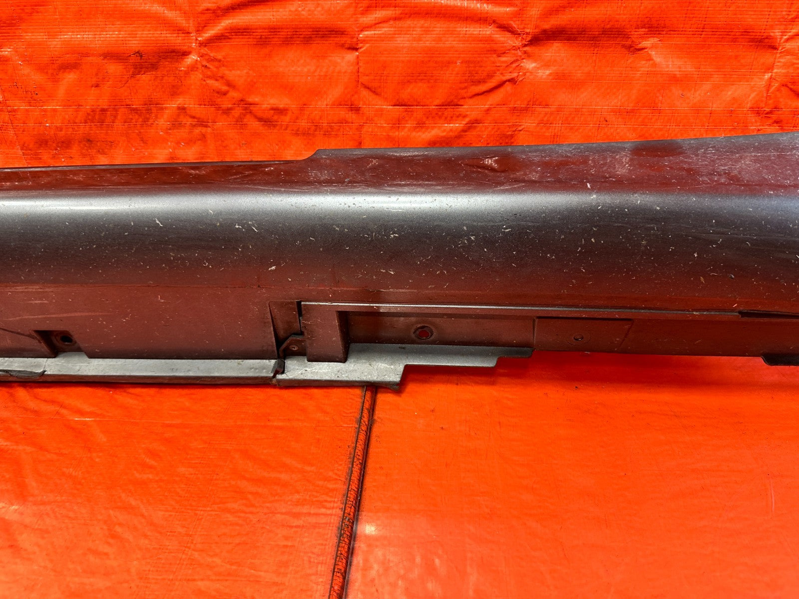 09 13 INFINITI G37 CONVERTIBLE   DRIVER LEFT SIDE SKIRT ROCKER MOLDING OEM #3107
