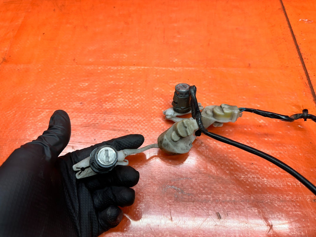 94 01 ACURA INTEGRA LOCK CYLINDER SET KEYS DOORS GLOVE BOX TRUNK OEM #3318