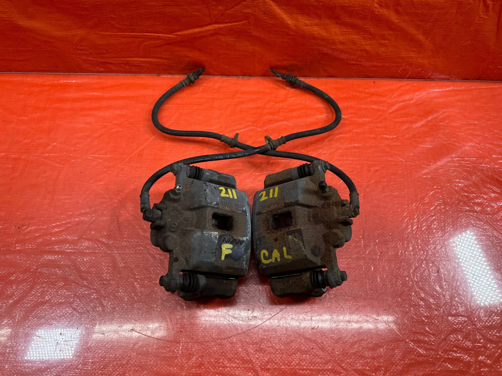02 06 ACURA RSX TYPE S   FRONT BRAKE CALIPER SET CALIPERS LEFT AND RIGHT OEM 2110