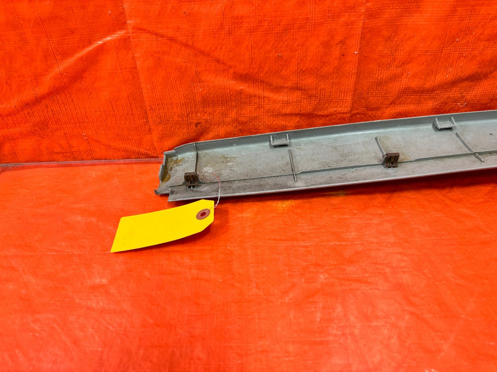96 00 HONDA CIVIC   HATCHBACK   REAR HEADLINER PLASTIC MOUNTING TRIM   OEM #28711