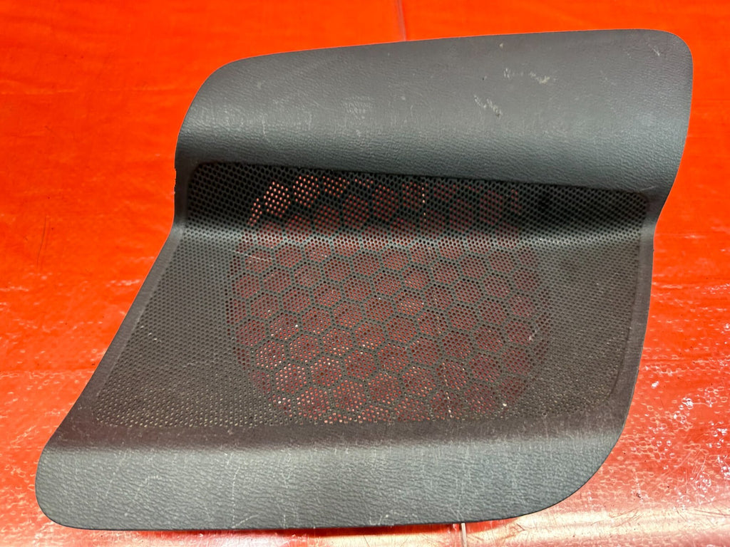 02 05 HONDA CIVIC SI EP3 HATCHBACK REAR SPEAKER COVER TRIM   RIGHT SIDE OEM #2135