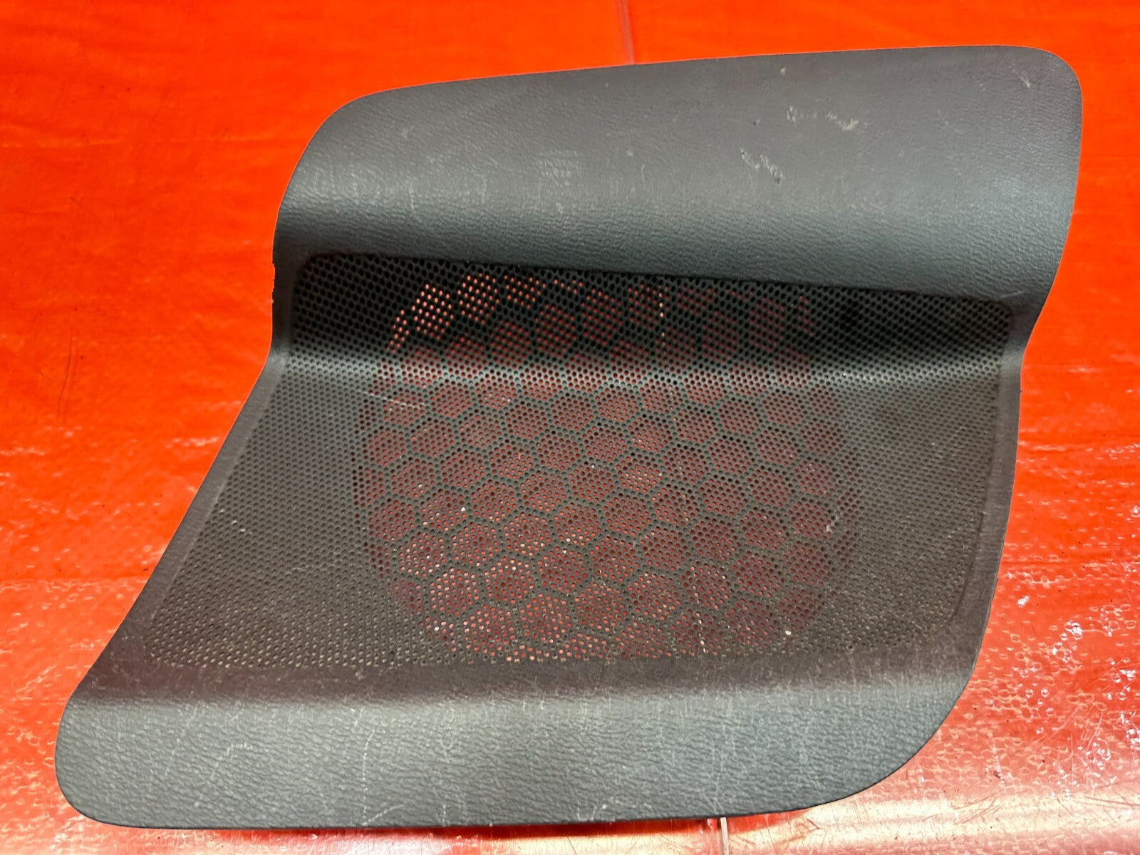 02 05 HONDA CIVIC SI EP3 HATCHBACK REAR SPEAKER COVER TRIM   RIGHT SIDE OEM #2135