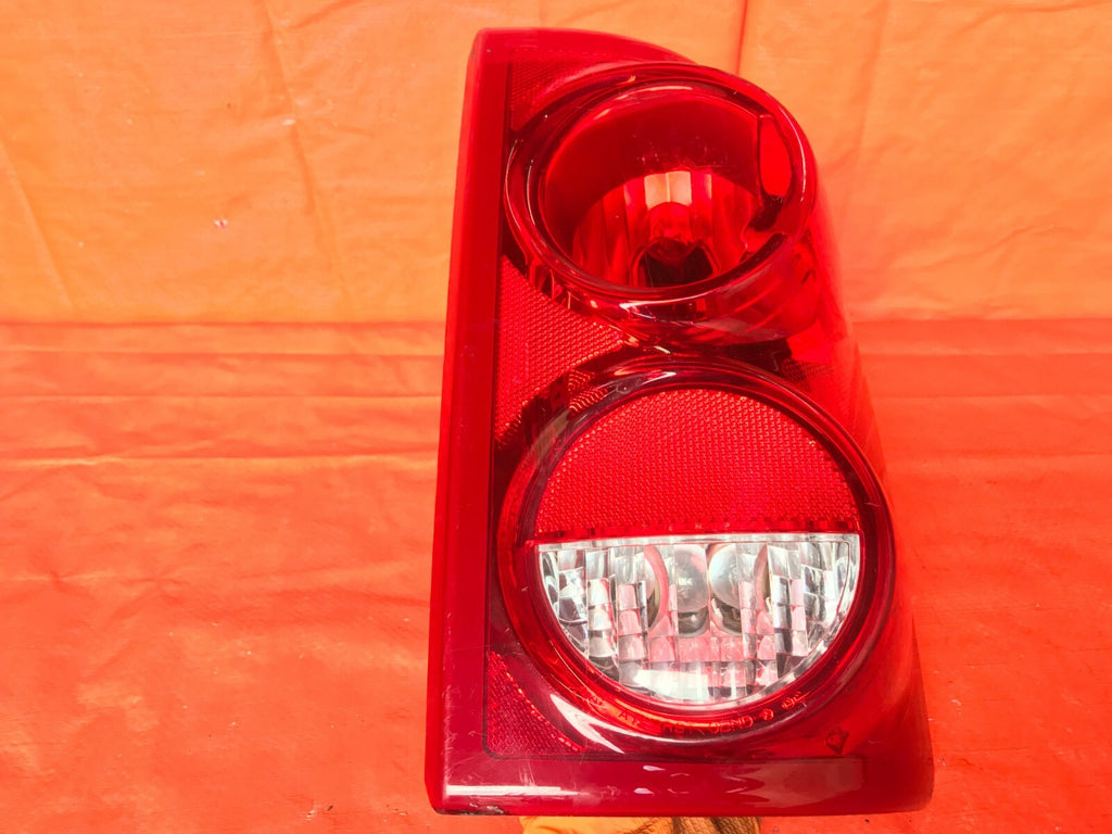 OEM 2008 2009 2010 DODGE DAKOTA PASSENGER RIGHT TAIL LIGHT LAMP 09 10 550776043