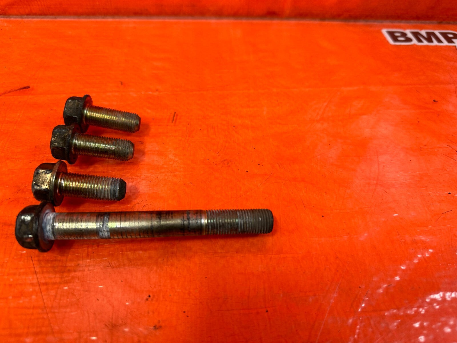 97 01 HONDA PRELUDE   PASSENGER RIGHT ENGINE MOTOR MOUNT BOLTS HARDWARE OEM 2524