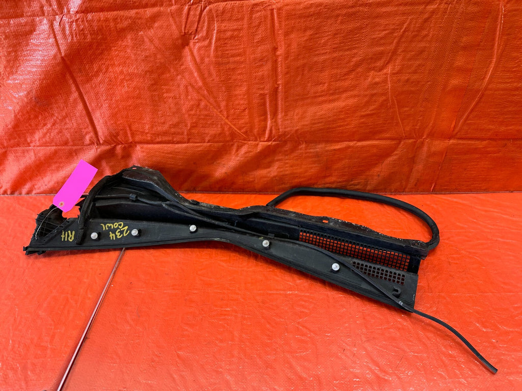 04 08 ACURA TL   WIPER COWL TRIM   PASSENGER RIGHT SIDE   OEM FACTORY #2347