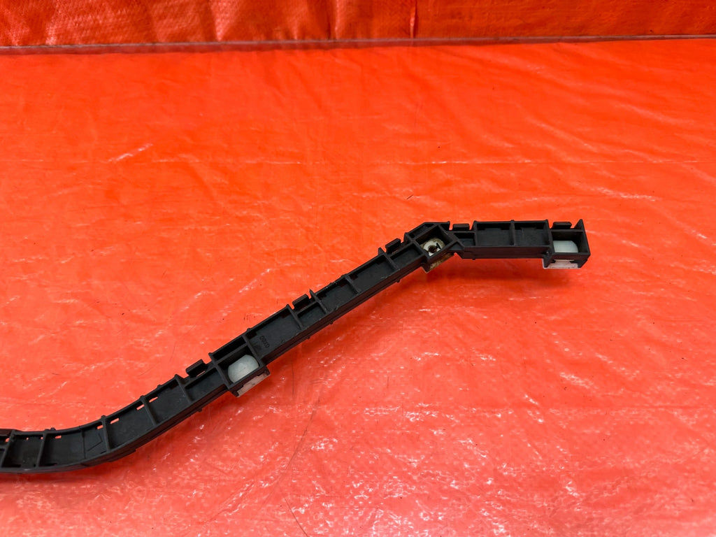 04 08 ACURA TSX   LEFT REAR   BUMPER BRACKET CLIP SPACER RETAINER   OEM #1965