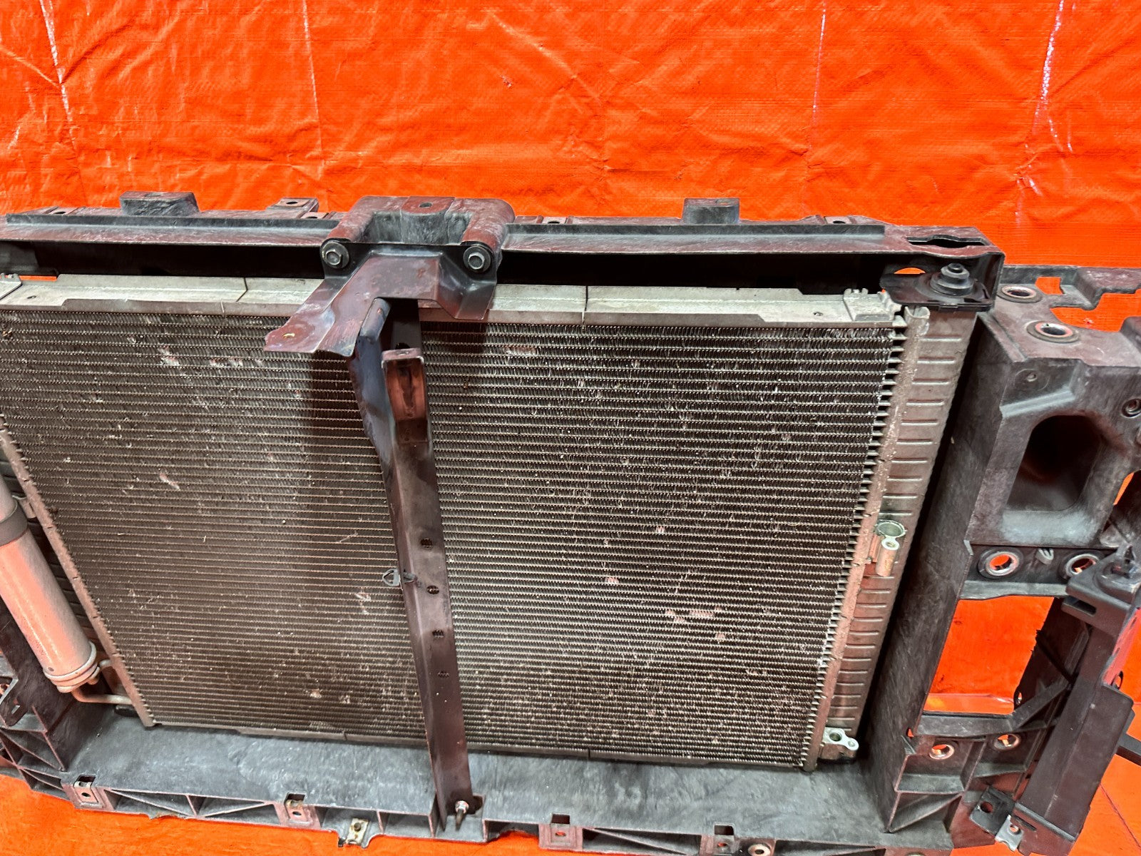 INFINITI G37 COUPE CONVERTIBLE   RADIATOR SUPPORT W/ FANS RADIATOR CONDENSER OEM7